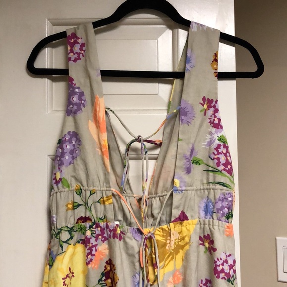 H&M Long Floral Linen Blend Dress with Plunge Neckline - Picture 3 of 4